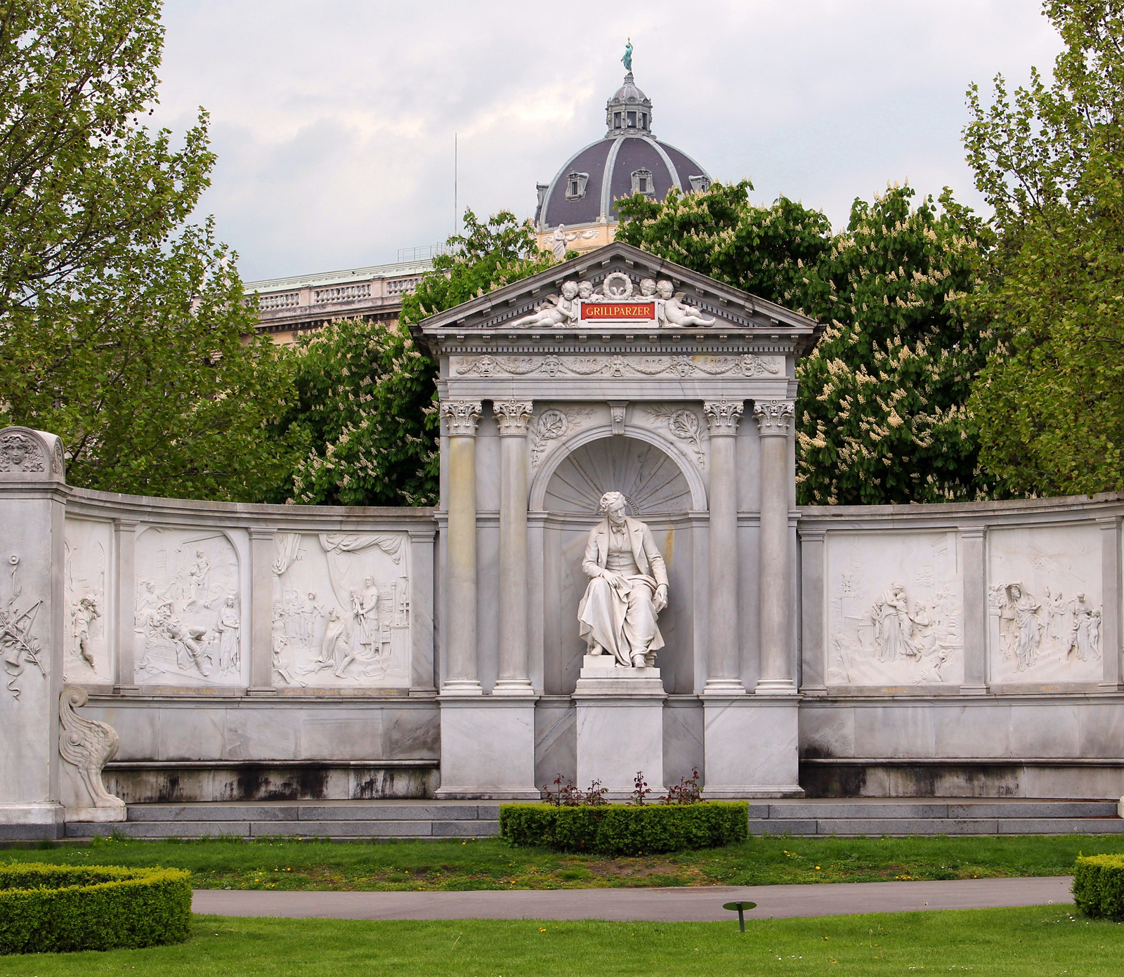 Grillparzer Denkmal