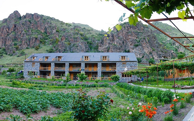 Aspindza - Vardzia | Hotel Valodia's Cottage