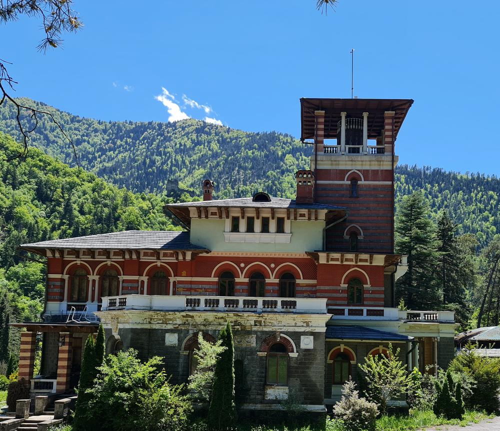 Romanov Palace